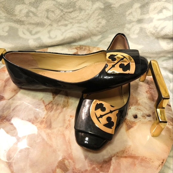 Tory Burch / Flats - Picture 2 of 7